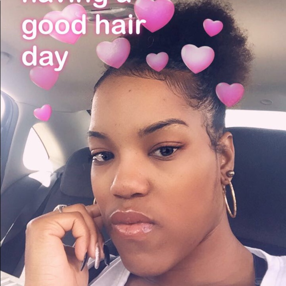 Meet your Posher, Marcella